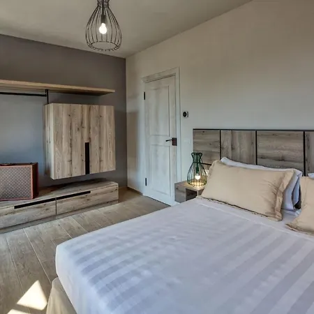 Mirandola 公寓式酒店